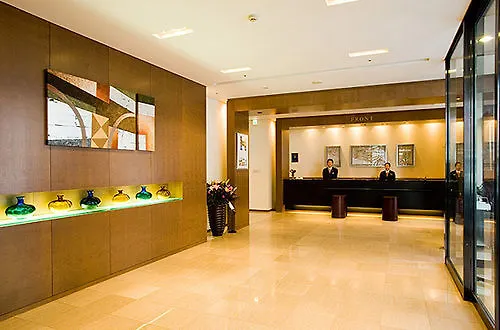 Hotel Hokke Club Osaka 3*,